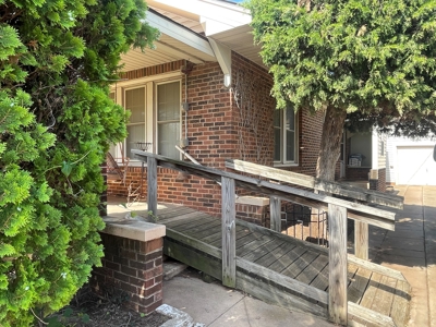 Clinton, OK Home for Sale – 3 bed, 1 bath - image 14