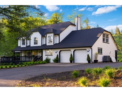 Stunning Country Home in Yacolt, WA For Sale! - image 2