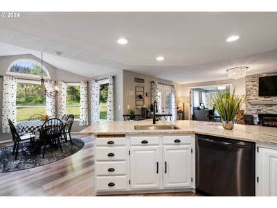 Stunning Country Home in Yacolt, WA For Sale! - image 17