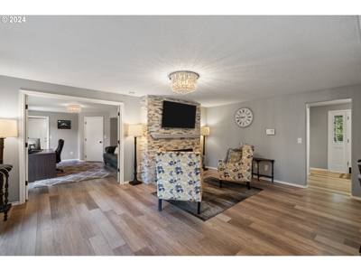 Stunning Country Home in Yacolt, WA For Sale! - image 20