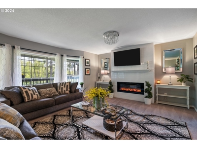 Stunning Country Home in Yacolt, WA For Sale! - image 13