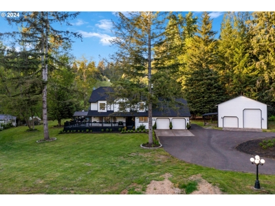 Stunning Country Home in Yacolt, WA For Sale! - image 4