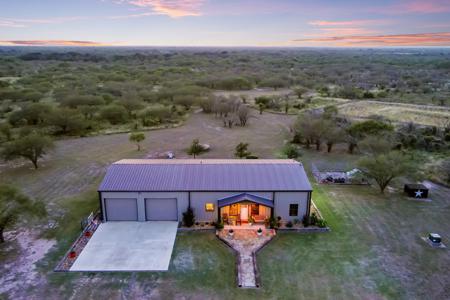 Acreage ~ Country Home in Jim Wells County, TX - image 3