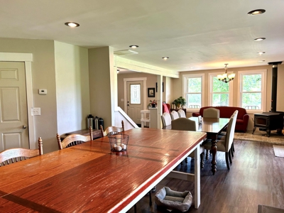 Large country home with land for sale in Squires Mo - image 5