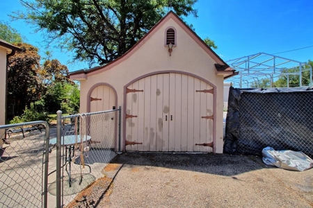 Vintage English Tudor Home for Sale in Historic Downtown - image 28