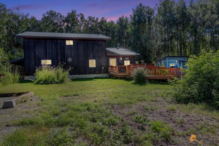 Custom Built Home for Sale in Talkeetna, Alaska - image 24