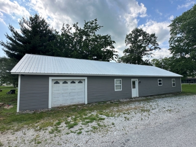 Move in Ready Home in Licking, Missouri with 4 Bedrooms - image 29