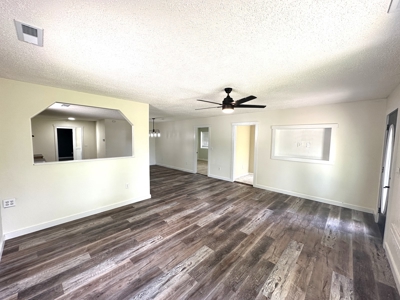 Move in Ready Home in Licking, Missouri with 4 Bedrooms - image 4