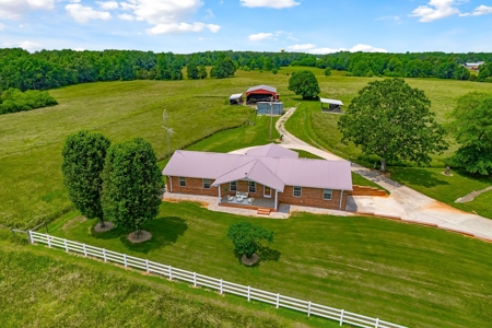 Here is your picket fence Tennessee farm that you have been - image 6