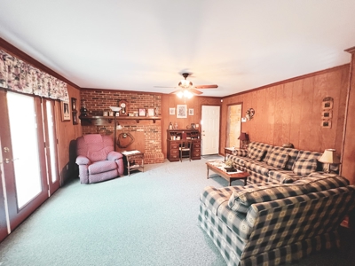 Charming Rural Retreat with Modern Amenities in McKenney, VA - image 11