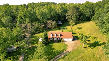 Charming Rural Retreat with Modern Amenities in McKenney, VA - image 6