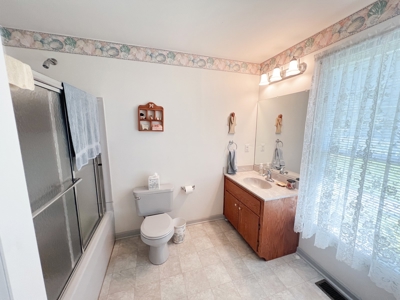 Charming Rural Retreat with Modern Amenities in McKenney, VA - image 18