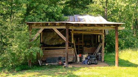 Charming Rural Retreat with Modern Amenities in McKenney, VA - image 1