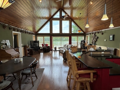 Riverfront Home For Sale In Cushman, Ar - image 6