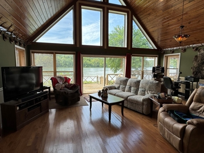 Riverfront Home For Sale In Cushman, Ar - image 4