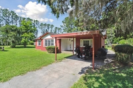 Home For Sale On 2.5 Acres In North Central Florida - image 3