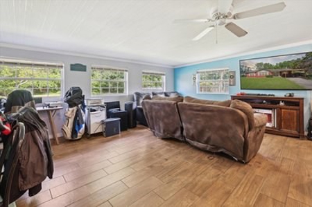 Home For Sale On 2.5 Acres In North Central Florida - image 8