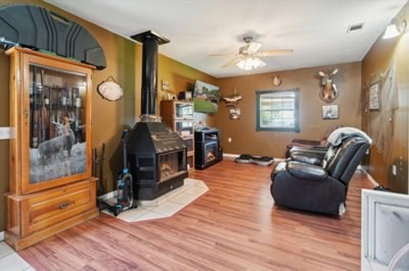 Home For Sale On 2.5 Acres In North Central Florida - image 5