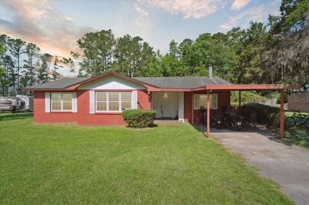 Home For Sale On 2.5 Acres In North Central Florida - image 1