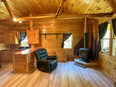 Toddy Pond Log Cabin Retreat - image 22