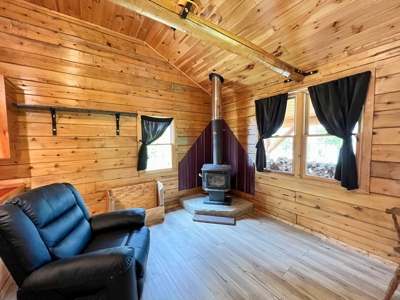 Toddy Pond Log Cabin Retreat - image 23