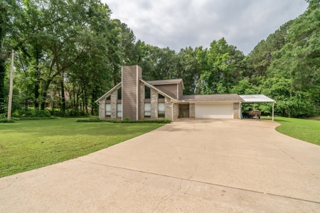 Country Home for Sale in Hallsville ISD - image 1