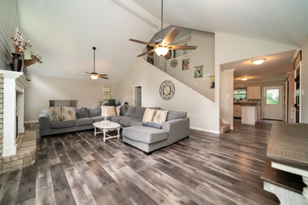Country Home for Sale in Hallsville ISD - image 4