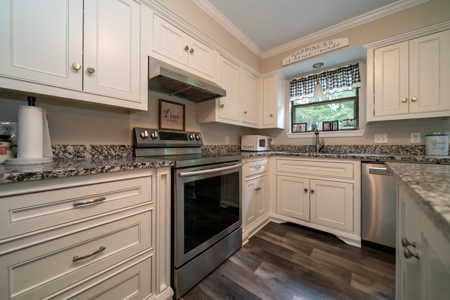 Country Home for Sale in Hallsville ISD - image 9