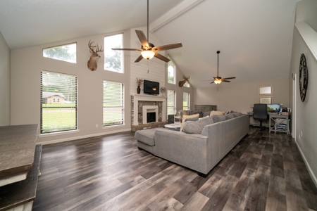 Country Home for Sale in Hallsville ISD - image 3