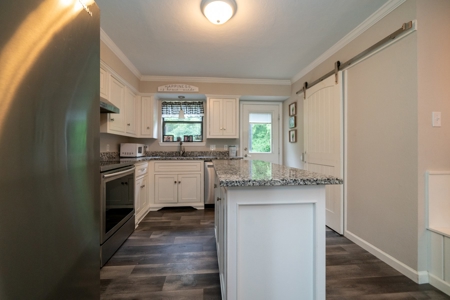 Country Home for Sale in Hallsville ISD - image 8