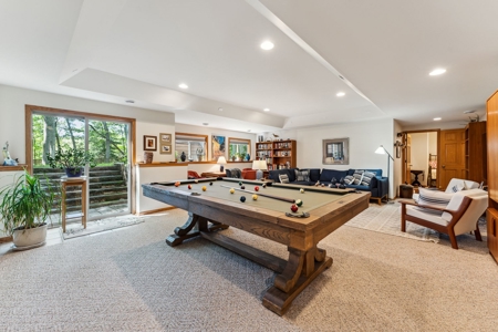 Open-Concept Ranch Home Christmas Mountain Golf Estates - image 36