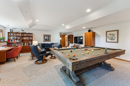 Open-Concept Ranch Home Christmas Mountain Golf Estates - image 37