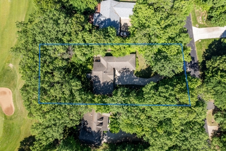 Open-Concept Ranch Home Christmas Mountain Golf Estates - image 4