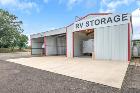 5 Homes + 60 Storage Units + Barndominium - Winnsboro, Texas - image 12