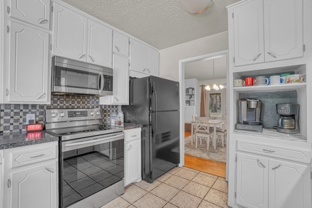 Home For Sale In Elk City, Oklahoma - image 12