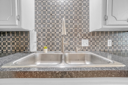 Home For Sale In Elk City, Oklahoma - image 15