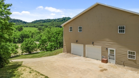 Large Remodeled 5 Bed 3.5 Bath Home - Hustonville, Ky - image 8
