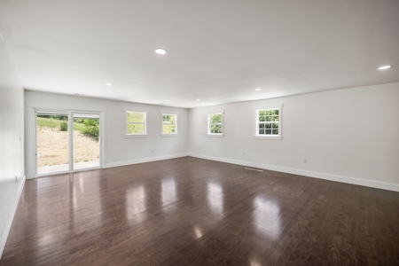 Large Remodeled 5 Bed 3.5 Bath Home - Hustonville, Ky - image 14