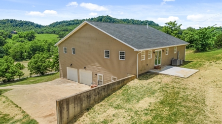 Large Remodeled 5 Bed 3.5 Bath Home - Hustonville, Ky - image 7
