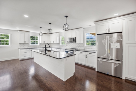 Large Remodeled 5 Bed 3.5 Bath Home - Hustonville, Ky - image 17
