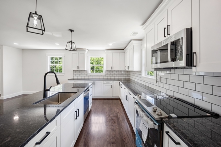 Large Remodeled 5 Bed 3.5 Bath Home - Hustonville, Ky - image 18