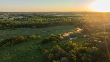 Lockhart Texas Ranch for Sale Between Austin & San Antonio - image 19