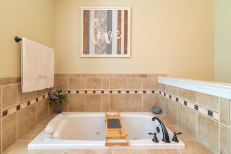 Contemporary, 3 Bedrooms, Basement, Garage, Chesterfield, SC - image 10