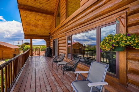 Rustic Log Home For Sale in Dolores, CO! - image 2