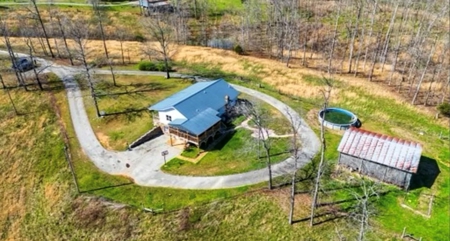 Beautiful Home and Farm For Sale in Waynesboro, TN - image 3