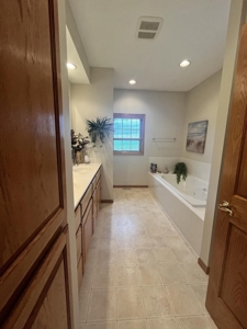 Ranch Country Home On 20 Acres - image 14