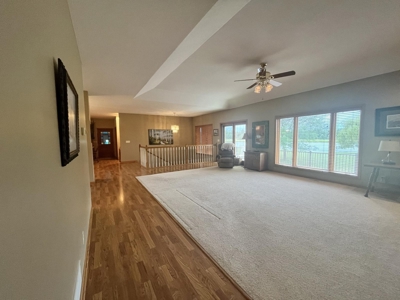 Ranch Country Home On 20 Acres - image 28