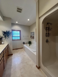 Ranch Country Home On 20 Acres - image 22