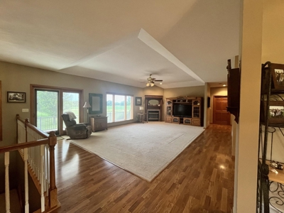 Ranch Country Home On 20 Acres - image 17