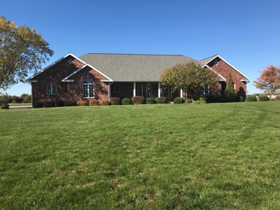 Ranch Country Home On 20 Acres - image 1